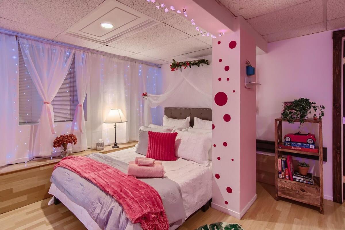 Barbie'S Dream Apt In The City サクラメント エクステリア 写真